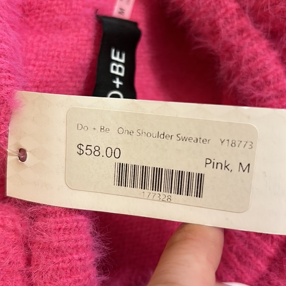 Boutique One Shoulder Sweater - Picture 4 of 5